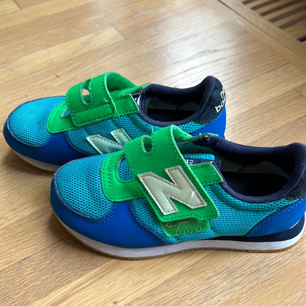 New balance boys